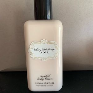 Sexy little things Noir lotion
